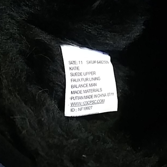 Suede Fringed Boho Bootie New with box - Picture 6 of 6